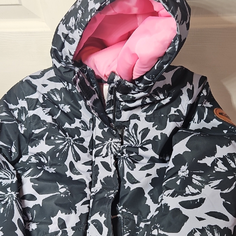 Roxy Kids Puffer Jacket in Black and White with Pink Hood